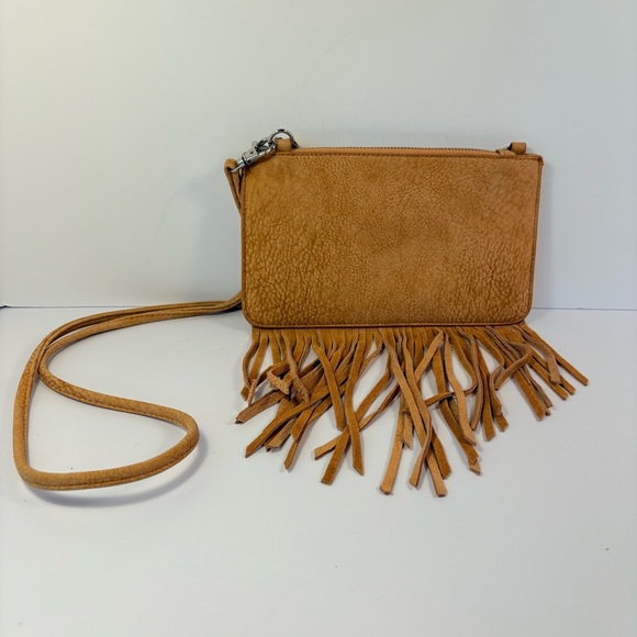 Tan Fringe Western Boho Cowgirl Crossbody Purse - Picture 1 of 9